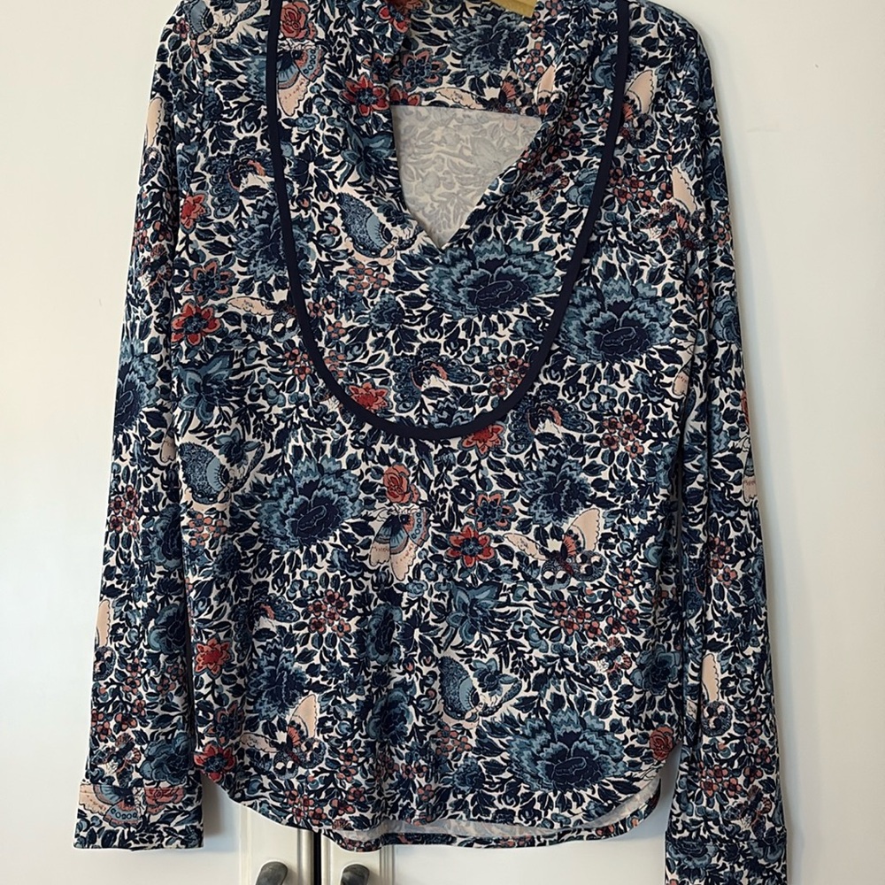 Gorgeous Tory Burch tunic top size small